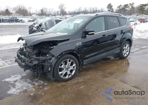 2016 Ford Escape Titanium from USA, damaged, VIN 1FMCU9JX4GUA23054